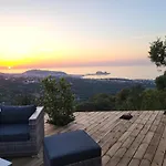 Tre Castelli Oda ve Kahvaltı 3*