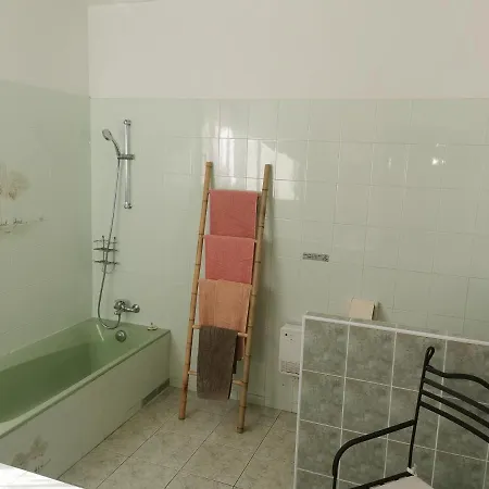 Tre Castelli Alojamento de Acomodação e Pequeno-almoço 3*