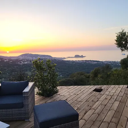 Tre Castelli Alojamento de Acomodação e Pequeno-almoço 3*