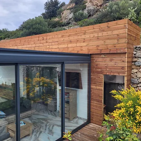 Alojamento de Acomodação e Pequeno-almoço Tre Castelli