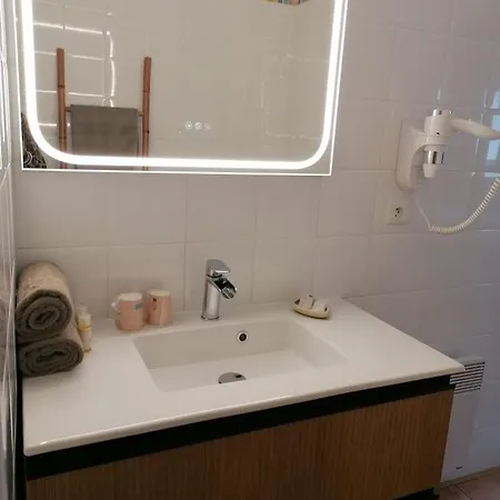 Alojamento de Acomodação e Pequeno-almoço Tre Castelli 3*