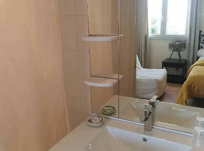 Tre Castelli Bed & Breakfast 3*